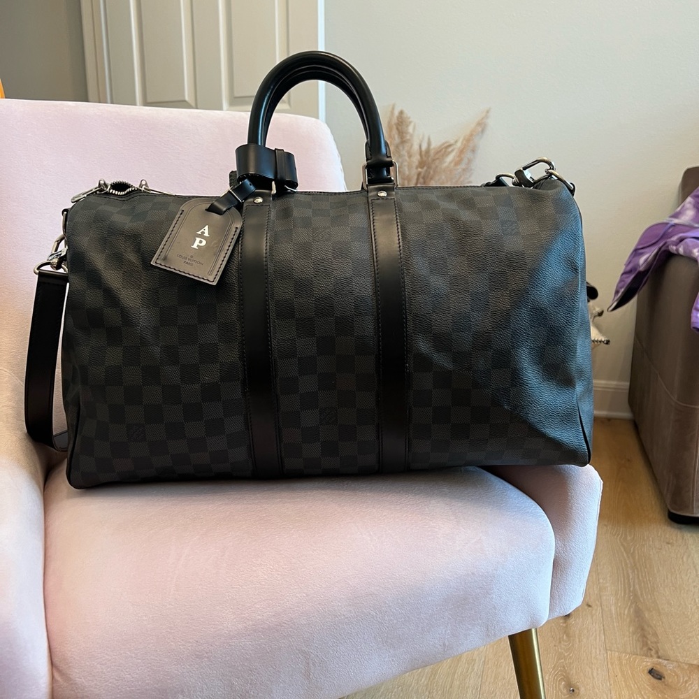 Louis Vuitton kepal 45 in Damien Graphite - minimal signs of wear